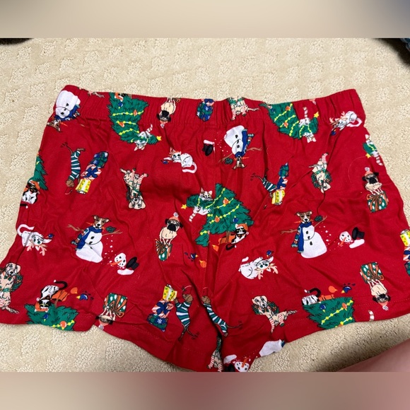 Old Navy Christmas Pajama Shorts - Picture 3 of 3